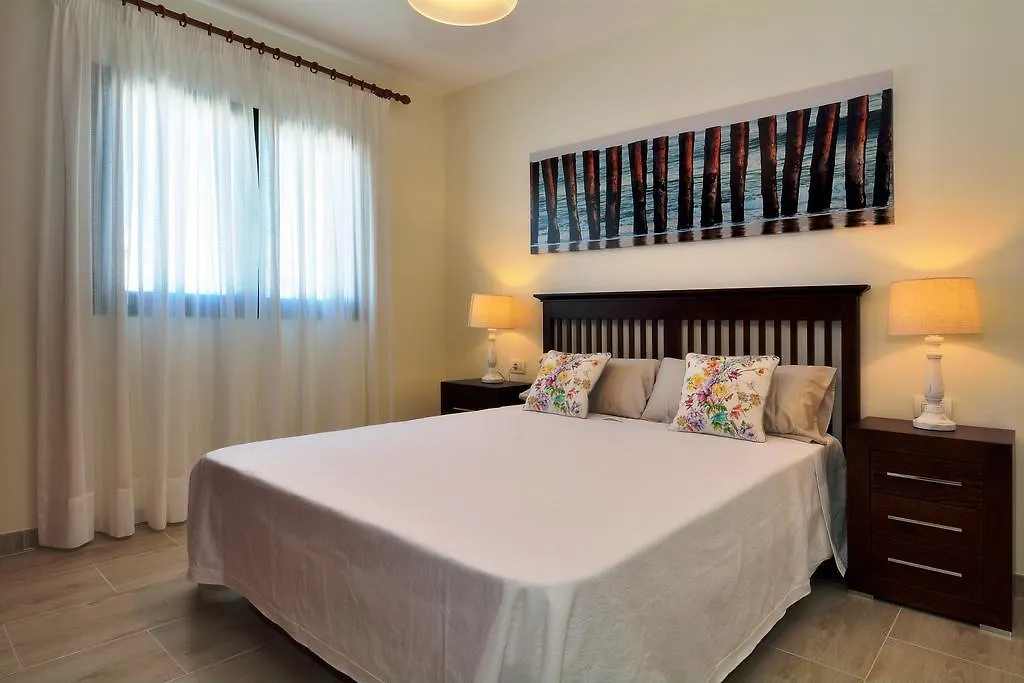 Apartment Bellavista Puerto Del Carmen By Pvl 0*, 卡门港